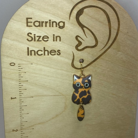 NEW
Calico Cat Earrings - Picture 2 of 4